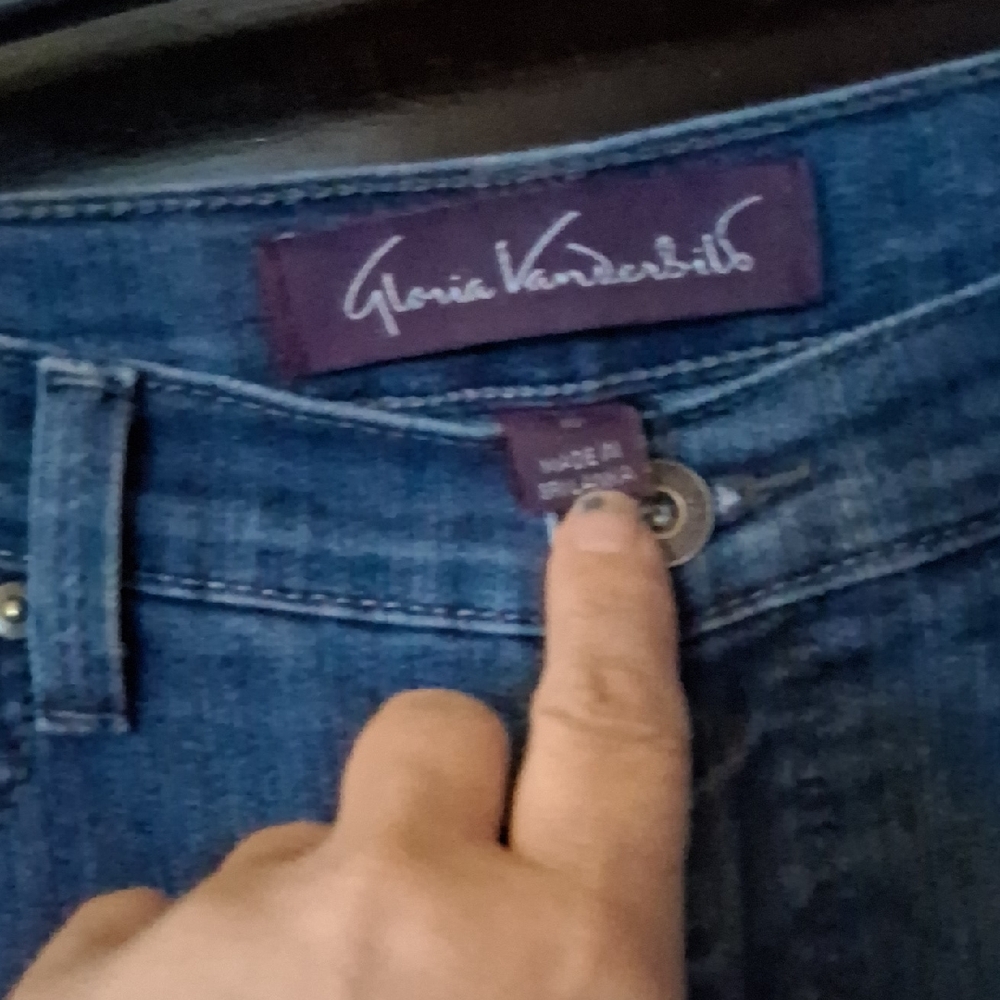 Gloria Vanderbilt Women's Medium Blue Straight Leg Jeans